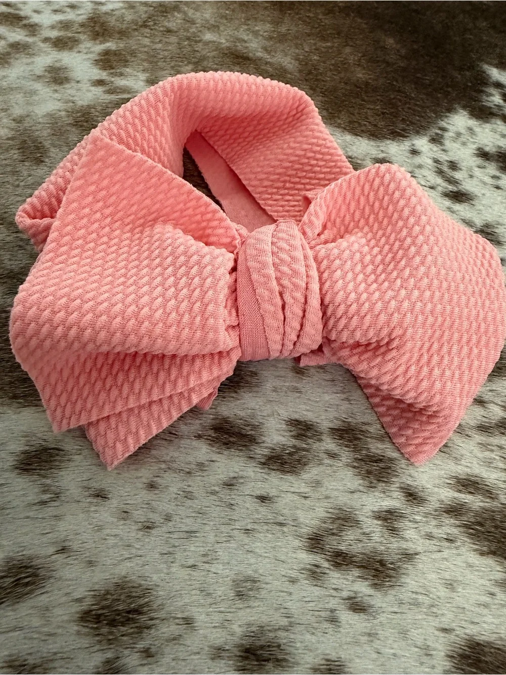 Textured Pink Bow baby Headband - Picture 3 of 3